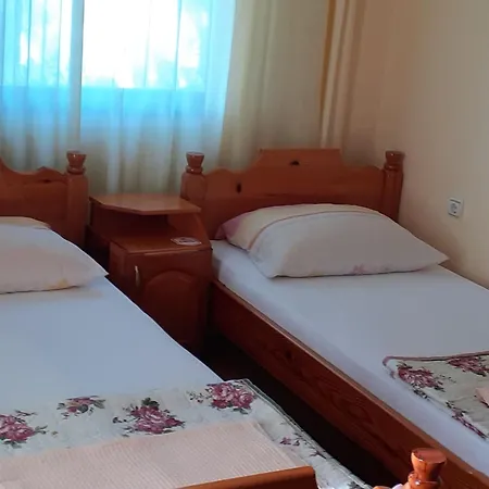 Smjestaj Na Selu,Porodica Gvozdenac Apartment Sipovo Exterior photo